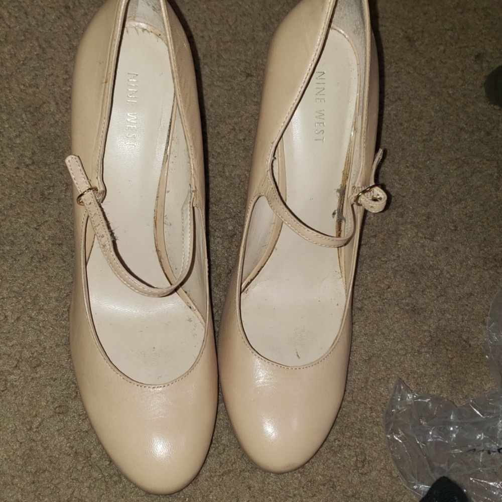 Nine West Pumps View 2